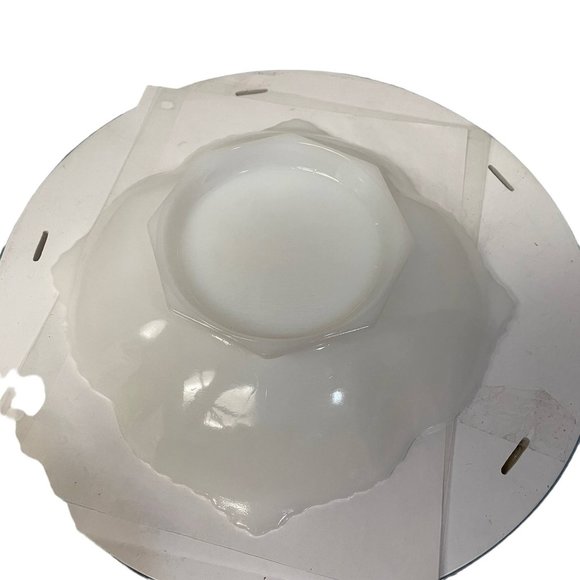 Vintage Anchor Hocking Milk Glass 50s Pedestal Bowl Embossed Grapes 10 x12.5" - Picture 4 of 6